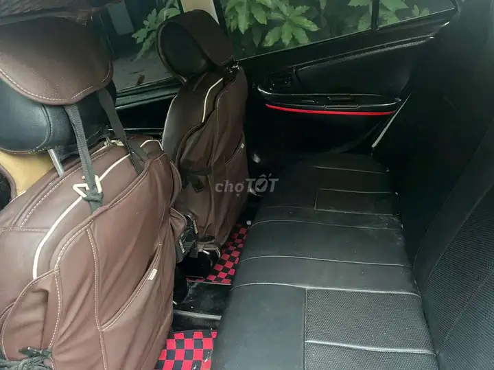 Toyota Vios МКПП, 5 мест, белый