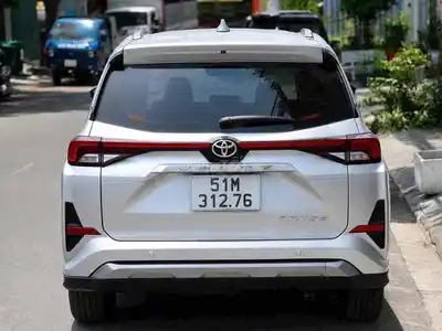 Toyota Veloz TOP 2024 Серый - Салон Черный. Машина Как Новая