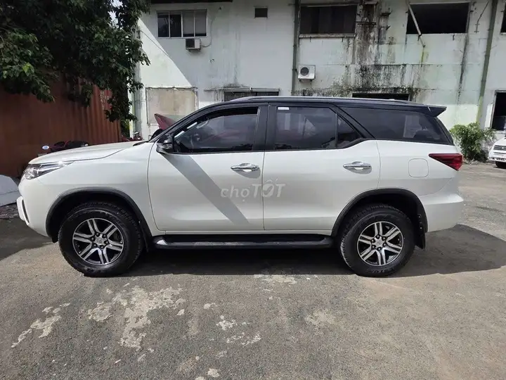 Toyota Fortuner 2019 2.7 2WD белый перламутр