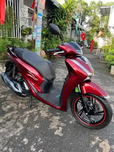 Honda SH 150 2022 красно-чёрный