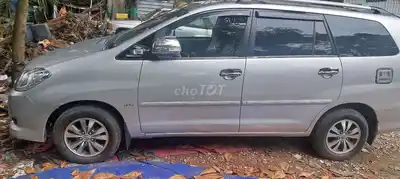 Toyota Innova 2008 Серебристый 7 мест