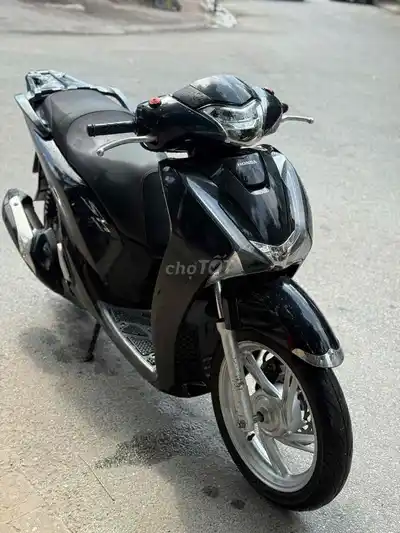 Honda SH 125i 2019 Черный в идеальном состоянии