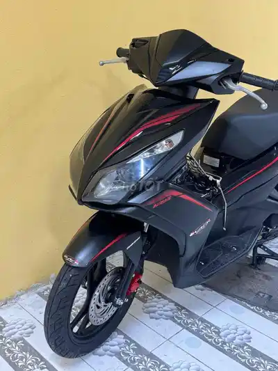 Air Blade 125 2014 года, матовый черный, в отличном состоянии 43K1-224.49