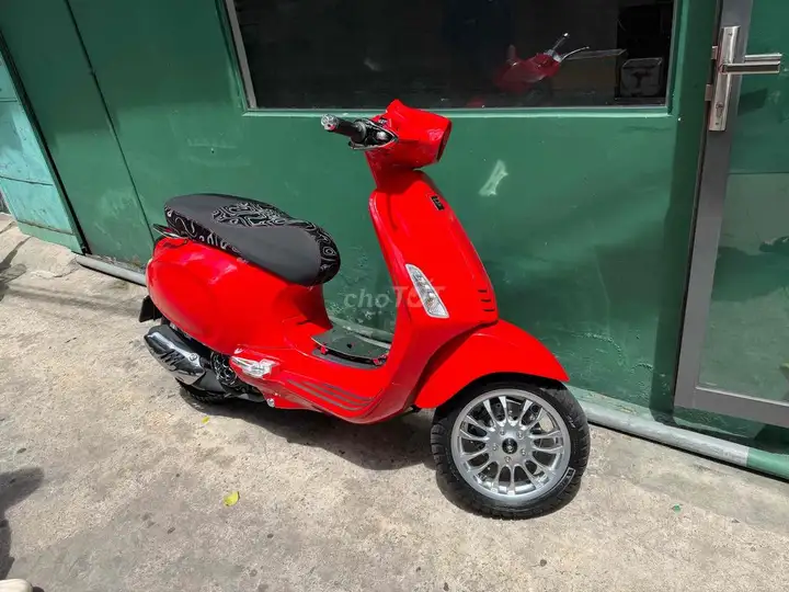 Piaggio Vespa Sprint iGet 2016 красный