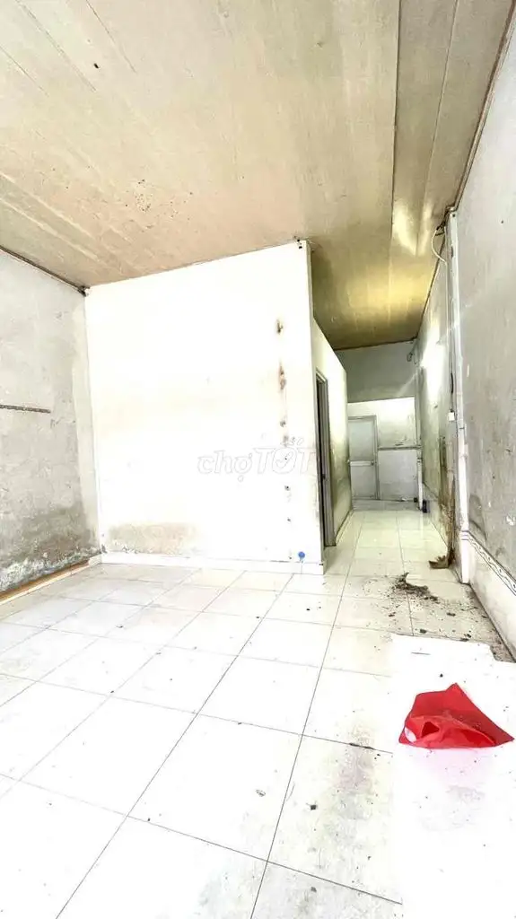 Дом с фасадом в районе Бау Кат, Тан Бинь, 2 этажа, 4.1м x 13м, ровный участок