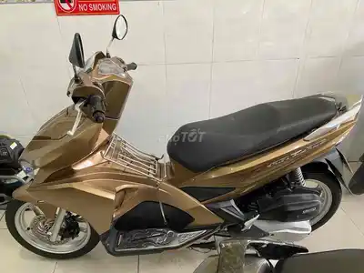 Honda Air Blade Fi 125 куб. см, 2017 г., бронзовое золото