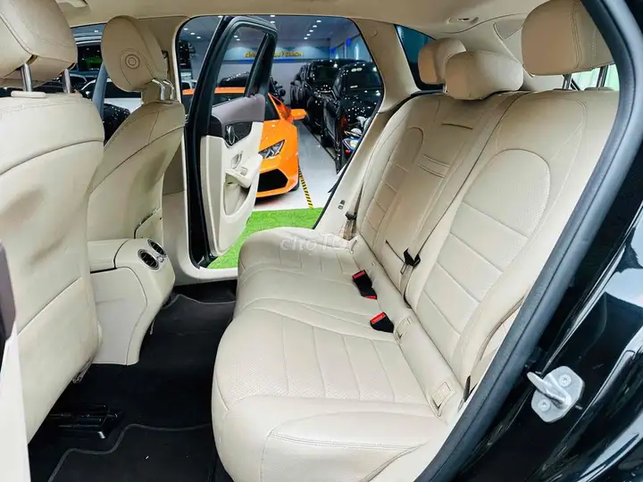 Mercedes-Benz GLC 200 Model 2019
