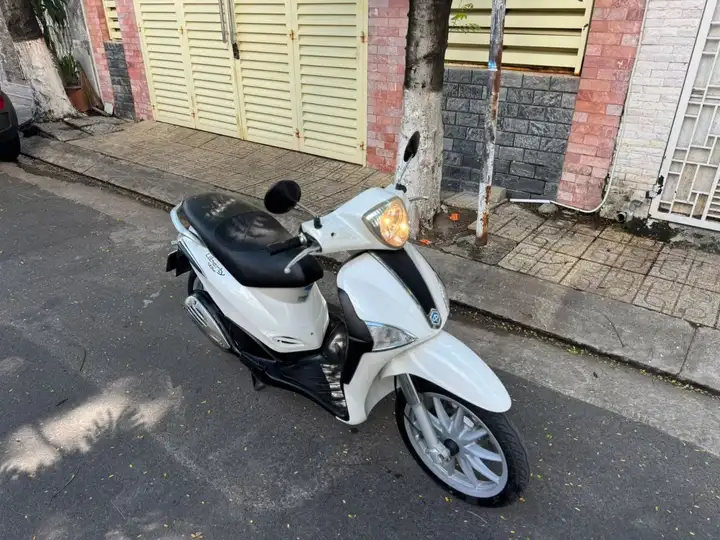 Скутер Piaggio Liberty 125