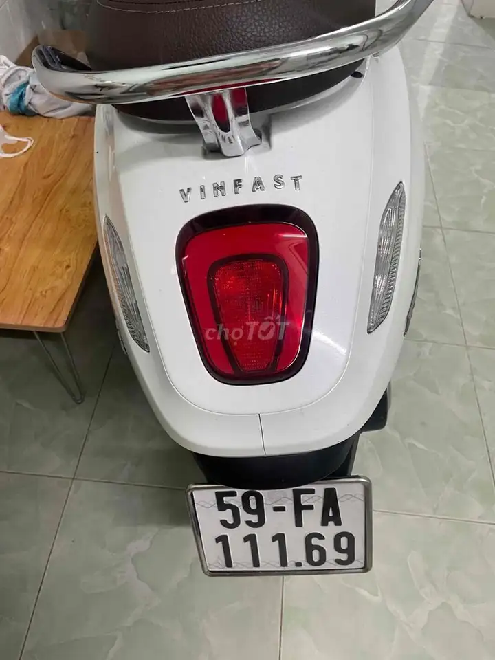 VinFast EVO200 Обычная версия 2025 Белый 1598.5 км
