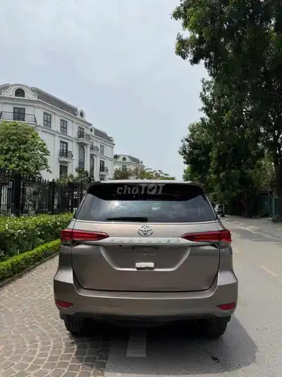 Toyota Fortuner 2.4L 2019 Механика цвет выгоревший песок
