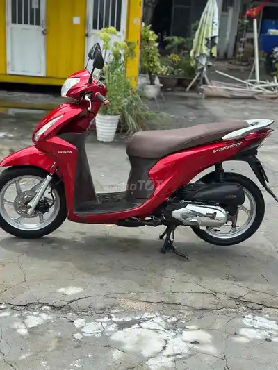 Honda Vision 2025 Премиум, красный