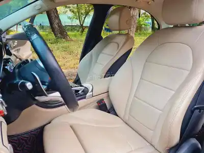Mercedes-Benz C180 AMG 2020 48000 км чёрный