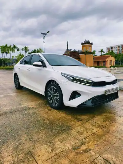 Kia K3 Premium 2021 Белый 60 тыс. км