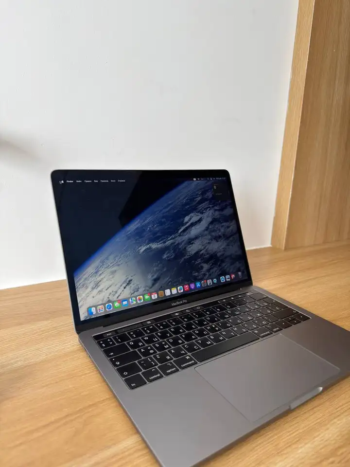 MacBook Pro 13” 2019 / i5 / 8GB / 128GB
