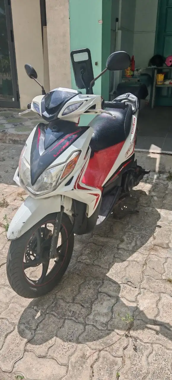 Yamaha Luvias 2011