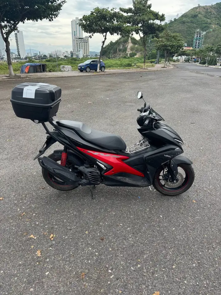 Yamaha NVX 2019
