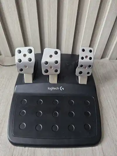 Logitech G29 с коробкой передач