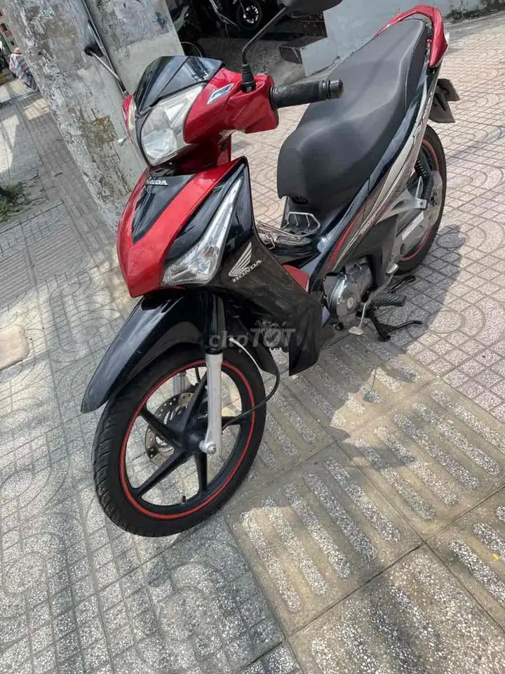 Honda Future 2016 Красно-черный