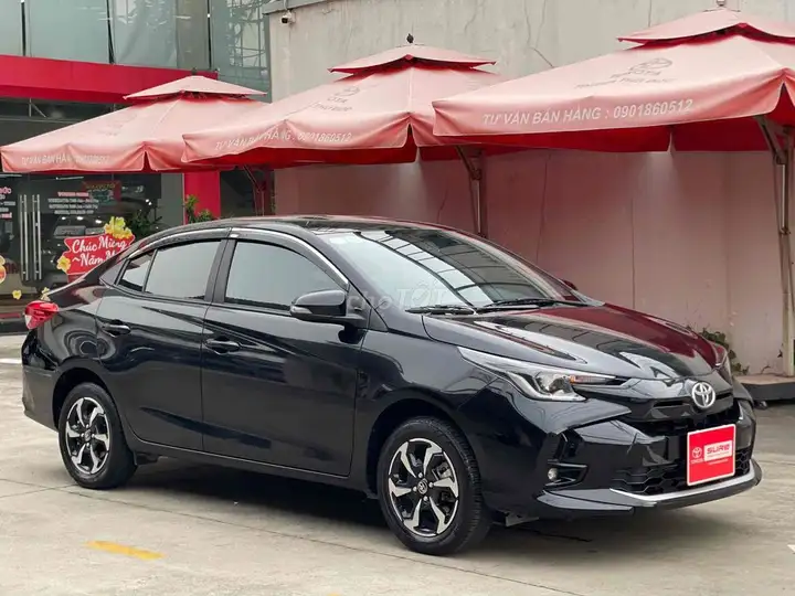 Toyota Vios E MT 2023 — пробег 8000 км — цена договорная