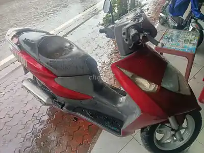 Honda Dylan 2023 красный