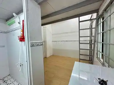 Собственник сдает полностью меблированную комнату Дуплекс