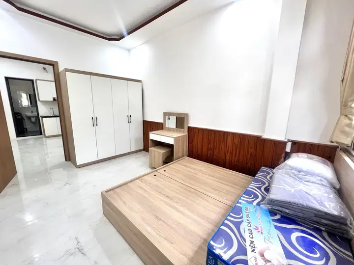 Аренда студии с окном, 25 м², Phuoc Long