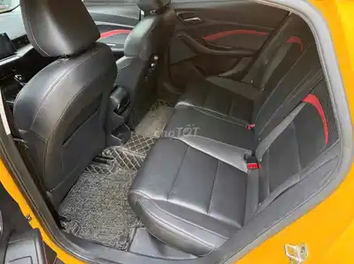 MG MG5 Luxury 2024 Желтый 20 тыс. км