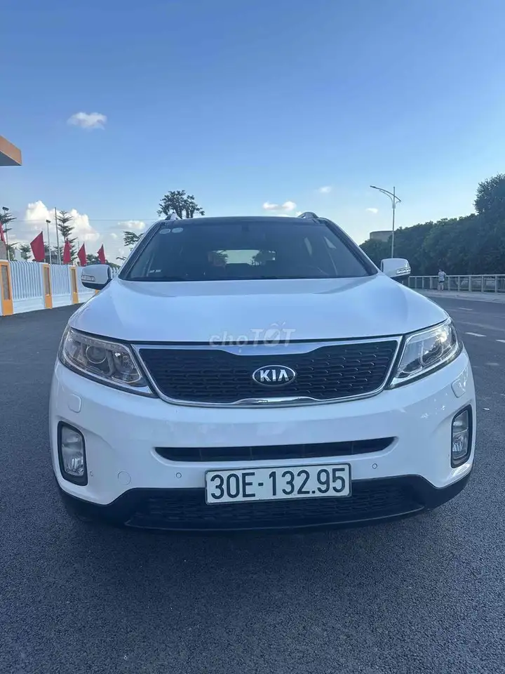 Kia Sorento 2016 белый 7 мест