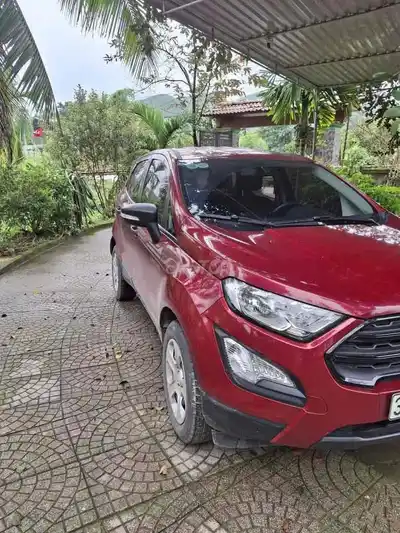 Ford EcoSport Ambient 2019 Красный 100 тыс. км