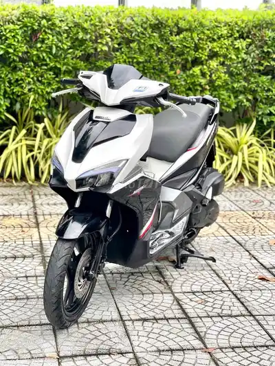 Специальное белое лезвие Honda Air Blade 2017