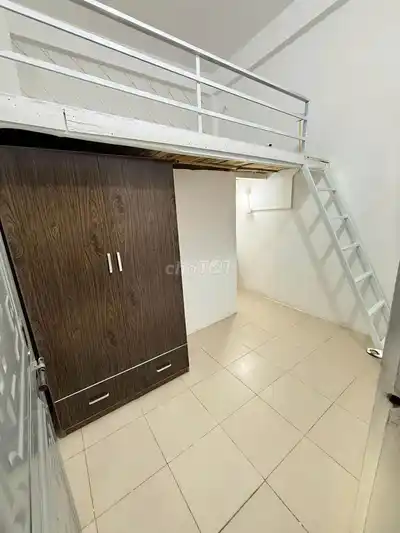 Комната за 2,7 млн в Кимзянг, с антресолью, без хозяев