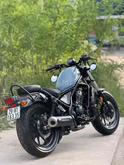 Honda Rebel 300 2021 в синем цвете