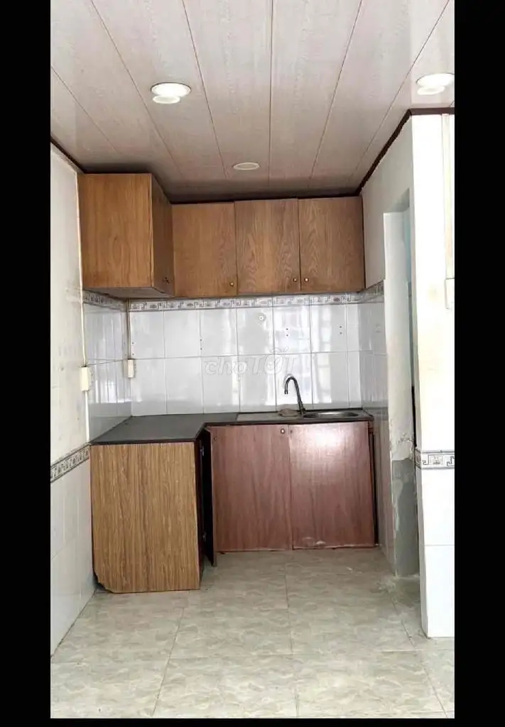 Дом в Говапе, рядом с автотранспортом, 3x7м, 1 этаж + антресоль, документы готовы
