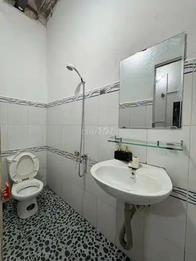 Комната в аренду на ул. Нгуен Тат Тхань, Тхань Кхе, Дананг