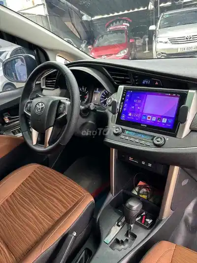 Toyota Innova G 2016 Автомат Бронзовый металлик