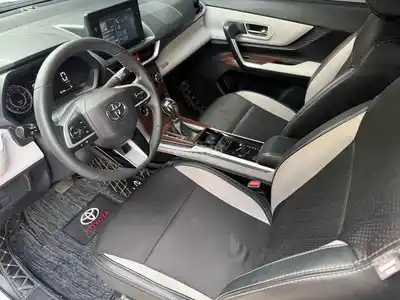 Toyota Veloz 2022 1.5 Автомат 8,6 тыс. км Белый
