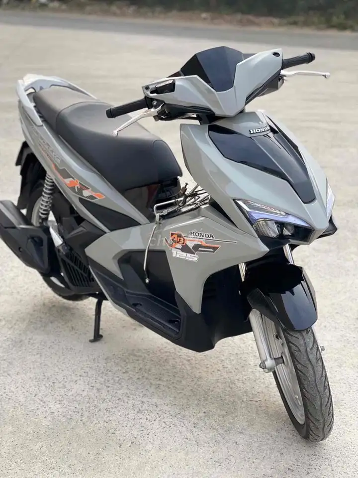 Honda Airblade 125cc, состояние 98%, умная блокировка