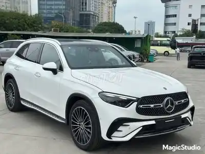 Mercedes-Benz GLC 300 4Matic 2025 Черный 39 км