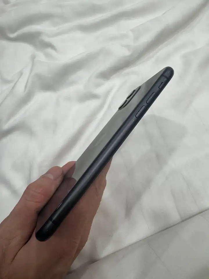 iPhone 11