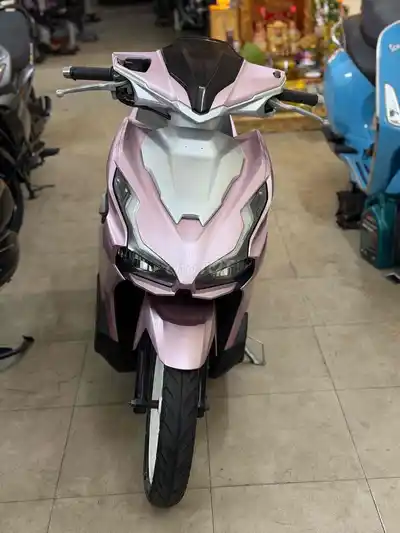 Honda Air Blade 125 2024 серебристо-розовый