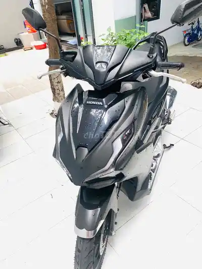 Honda Air Blade 2025 чёрный 10000 км Дананг