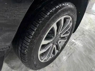 Ford Everest Titanium 4WD Четырёхдверный 7 мест Автомат
