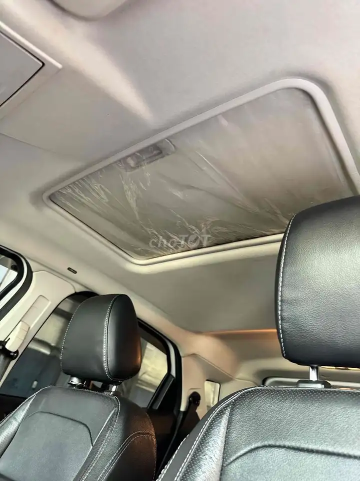 Ford EcoSport Titanium, белый, автомат, 5 мест