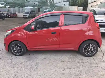 Chevrolet Spark 2015 Механика Красный