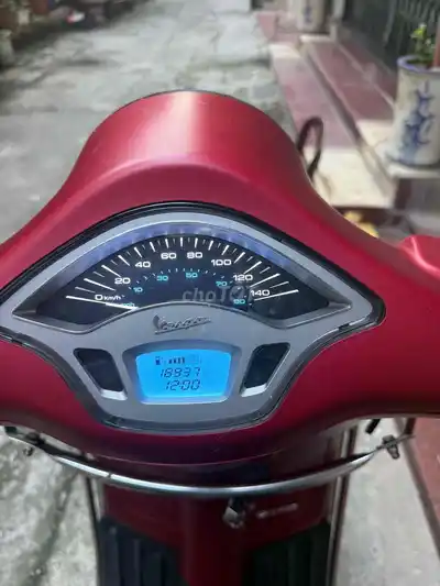 Piaggio Vespa Primavera 2018 Красный 18 тыс. км