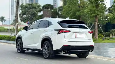 Lexus NX200T F Sport 2016, оригинал, 100 тыс. км, почти новый
