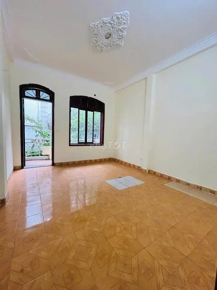 Дом, Нгуен Чань, Кау Жай, отличный бизнес, 2 стороны