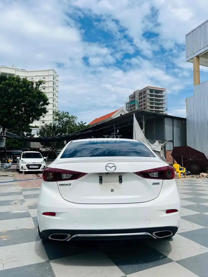Mazda 3 Sedan 2016 AT 1.5, один владелец, куплена новой