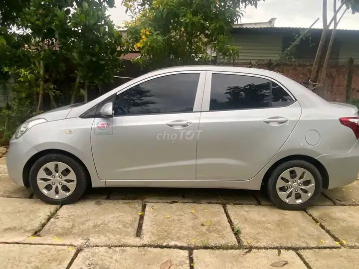 Hyundai Grand i10 2019 механика серебристый