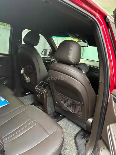 VinFast Lux SA Plus 2019 Красный 85 тыс. км
